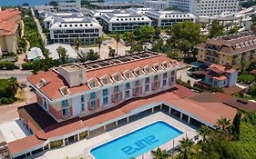 Pera Aura Resort Hotel & Spa
